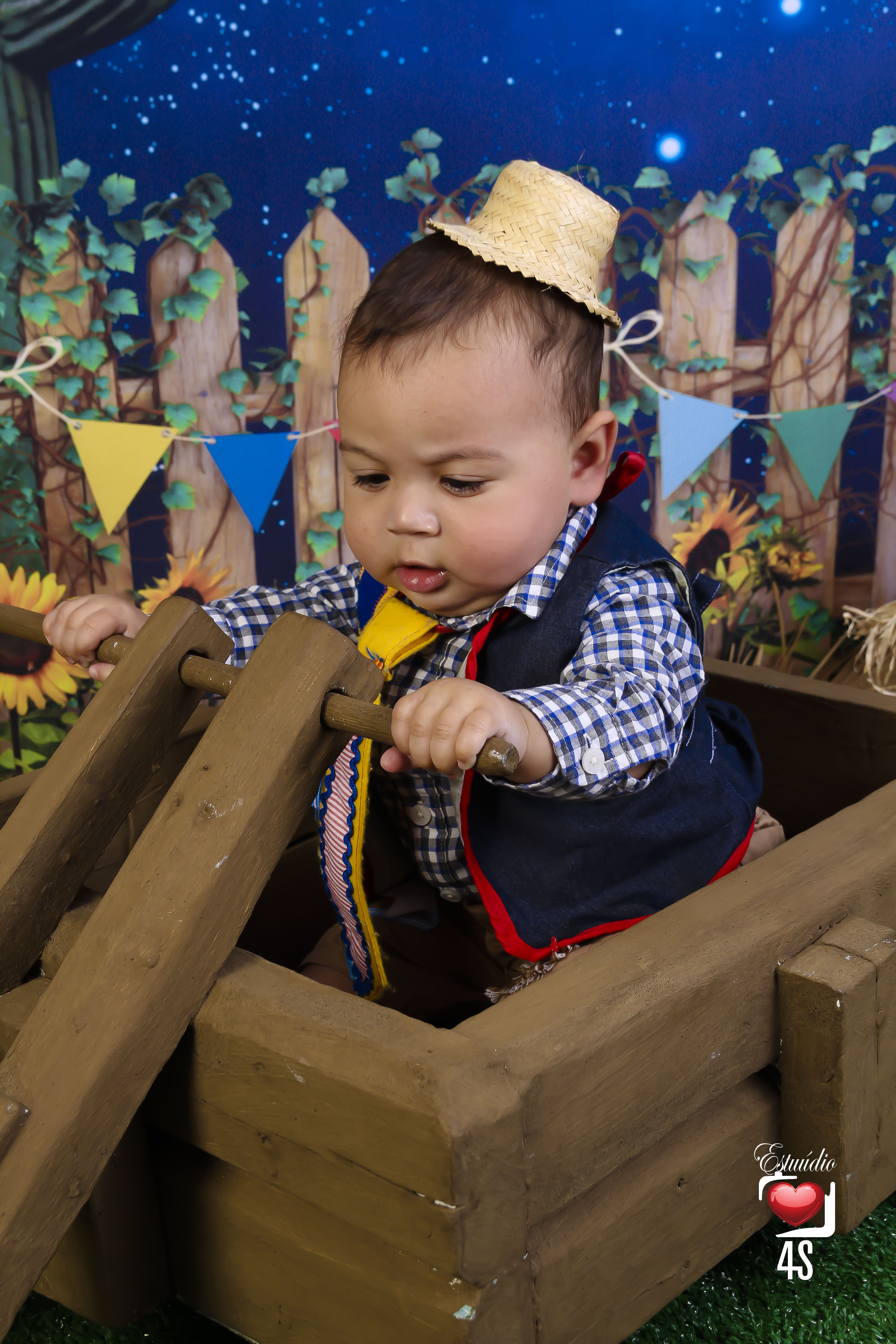 Ensaio Theo - Estúdio 4S-8.JPG